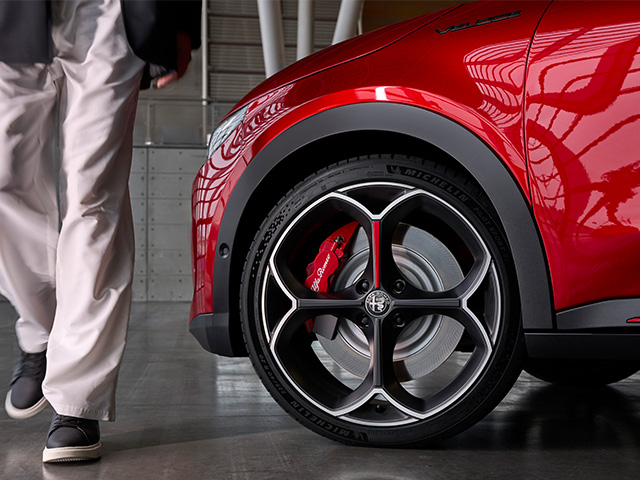 Alfa Romeo Junior - Junior Elettrica 2024 Exterieur - Wielen