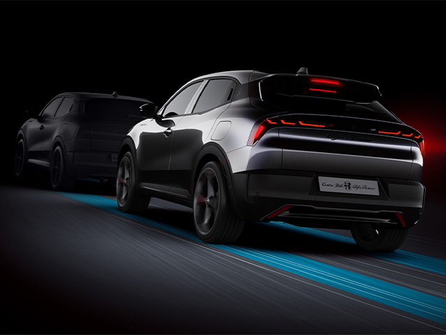 Alfa Romeo Junior - Junior Elettrica 2024 ADAS - Noodremmen