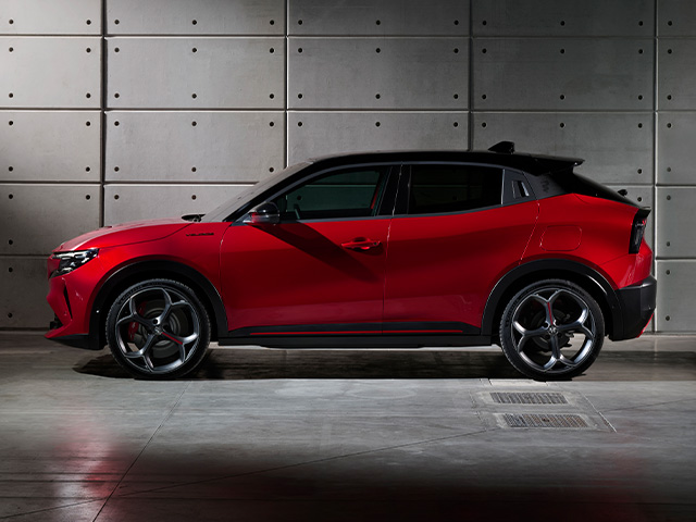 Alfa Romeo Junior - Junior Elettrica 2024 Exterieur - Zijkant