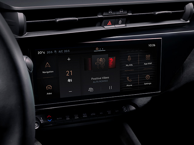 Alfa Romeo Junior - Junior Elettrica 2024 Interieur - Touchscreen