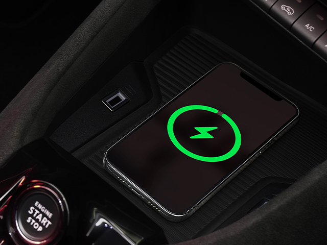 Alfa Romeo Junior - Junior Ibrida 2024 Interieur - Smartphonehub