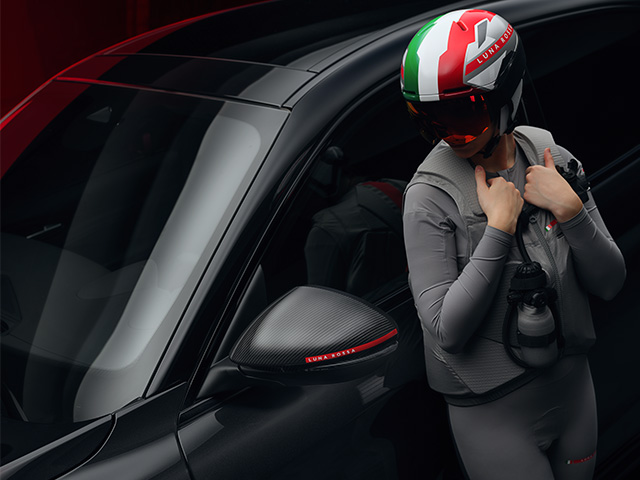 Exclusive Luna Rossa livery