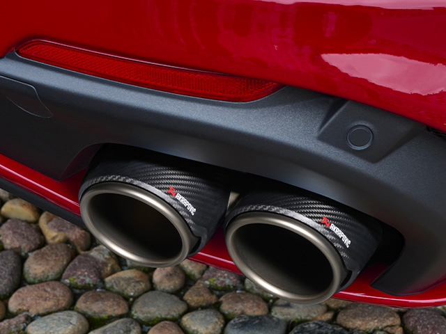 Akrapovic-uitlaatsysteem